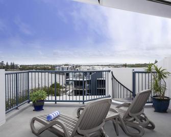 Breakfree Grand Pacific Caloundra - קלונדרה - מרפסת