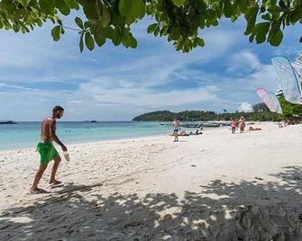A Plus Lipe Hotel - Ko Lipe - Beach