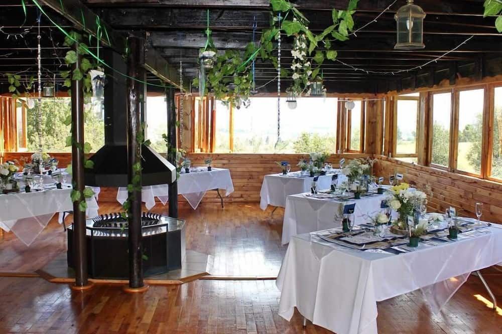 Sycamore Avenue Treehouses