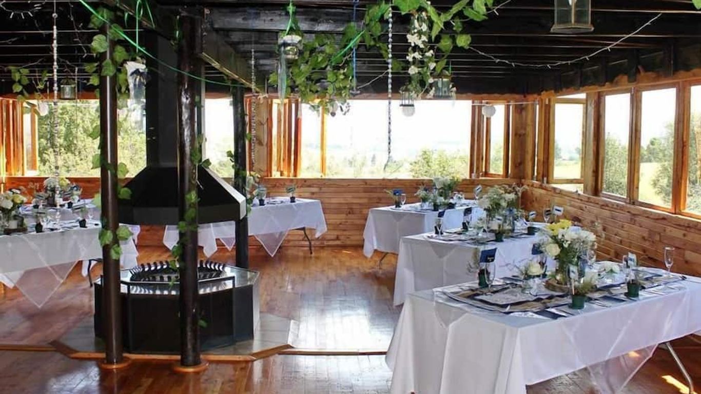 Sycamore Avenue Treehouses