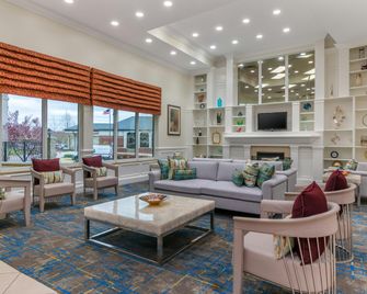 DoubleTree by Hilton Hotel Jefferson City - Jefferson City - Lounge