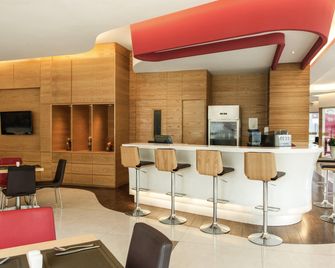 Ibis Balikpapan - Balikpapan - Restaurant