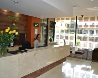 Mesami Hotel - Durban - Front desk