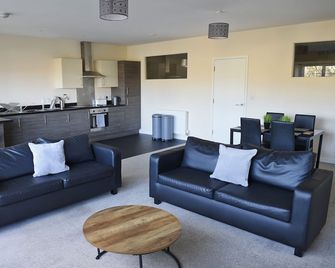 Toothbrush Apartments - Ipswich Central East - Ipswich - Living room