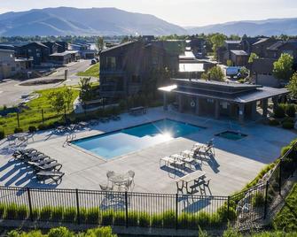 Gorgeous Decor. 10 Minutes To Snowbasin Resort , Private Hot Tub Ew23 - Huntsville - Pool