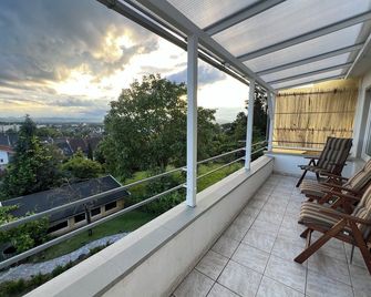 Wohnung mit schönem Aussicht - Bendorf - Balkon