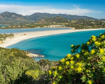 Ollastu Apartments Villasimius - Villasimius - Beach