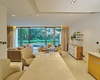 The Point Resort - Golf View Villa - Da Nang - Sala de estar
