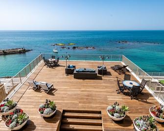 Casa Nova - Luxury Suites & Boutique Apart-Hotel - Tel Aviv - Beach