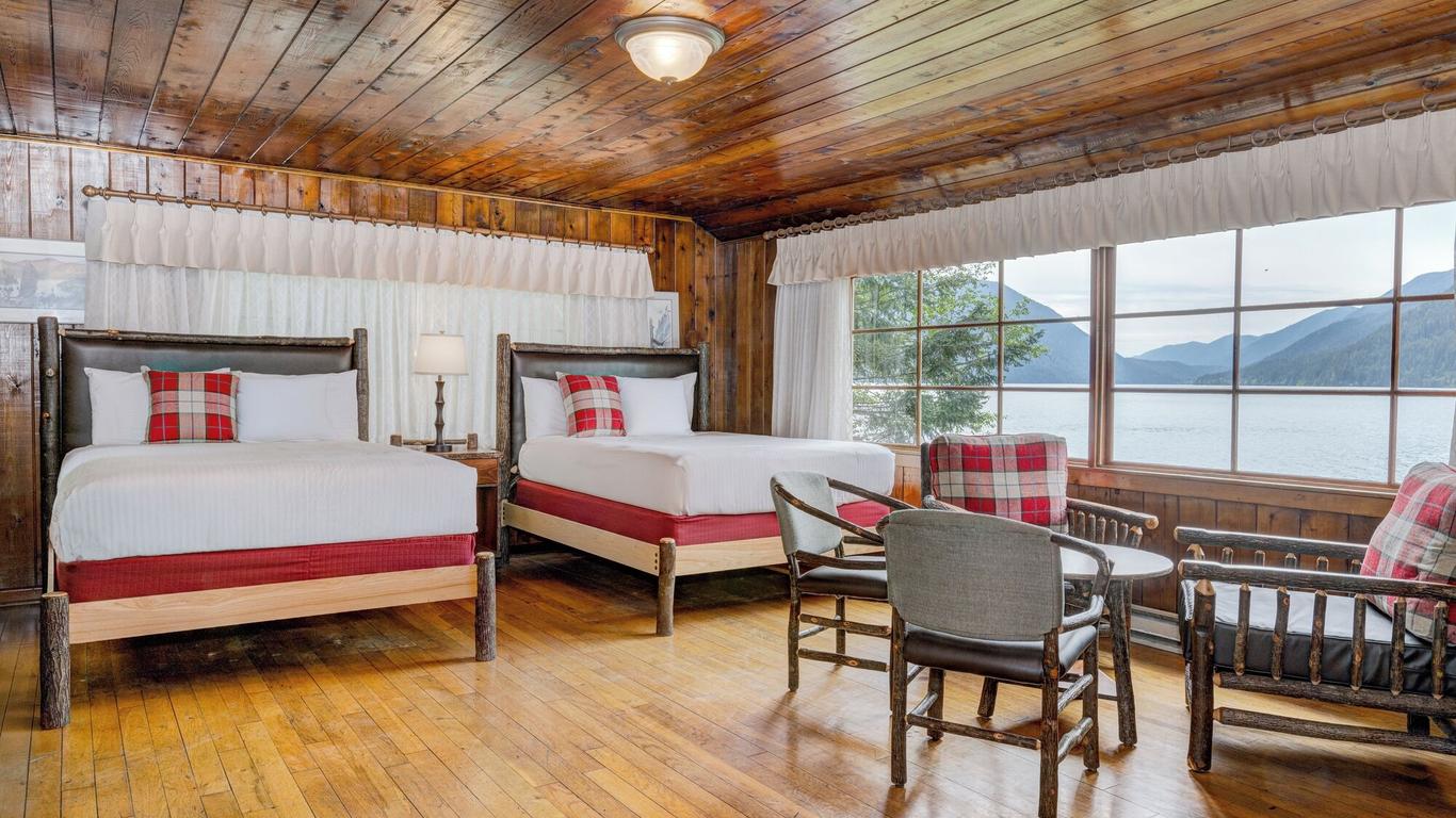 ليك كريسينت لودج