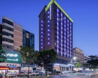 Alice Boutique Hotel (Shenzhen Baoan Honglang North Metro Station) - Shenzhen - Building