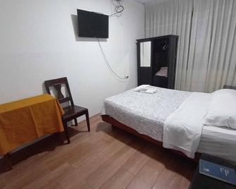 Hostal San Antonio - Chimbote - Habitación