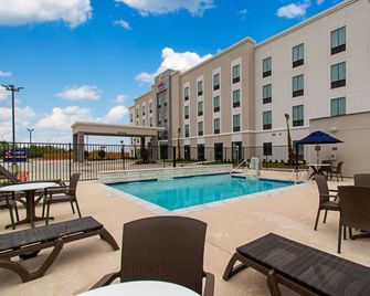 Comfort Suites Humble Houston Iah - Humble - Zwembad