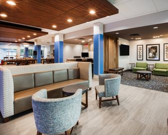 Holiday Inn Express & Suites Murray By IHG - Murray - Area lounge