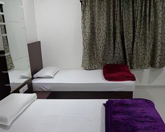 Hotel Maheshwari Avenue - Ujjain - Habitación