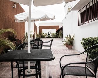 Hostel Viatger Inn - Campeche - Innenhof