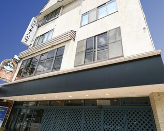 Yuzawa Ski House - Yuzawa - Building