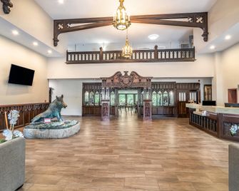 Riverview Inn & Suites, an Ascend Collection Hotel - רוקפורד - לובי