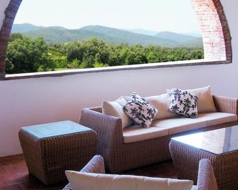 Hotel Mas Pelegri - Serinyà - Балкон