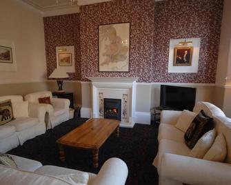 The Maynard - Scarborough - Living room