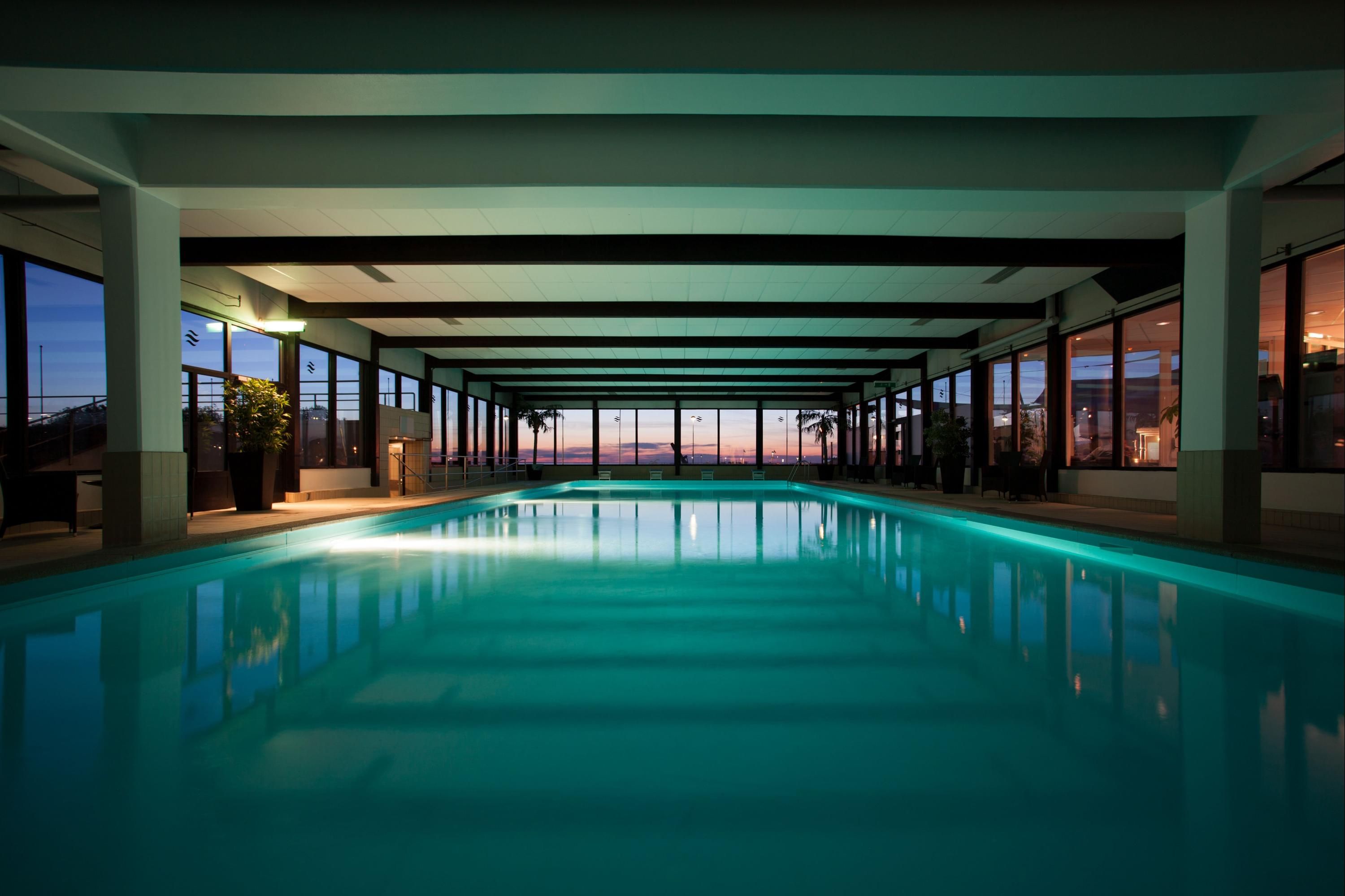 Strand Hotell Borgholm - Borgholm - Piscina