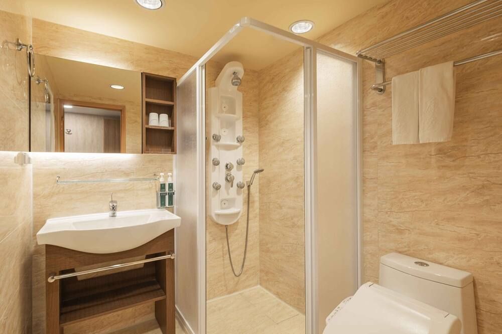 Kindness Hotel - Tainan Chihkan Tower - Tainan City - Bathroom