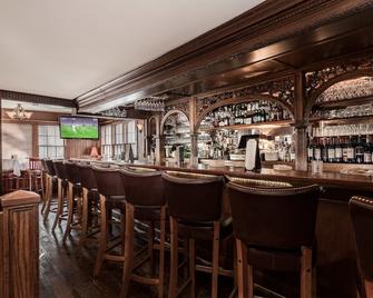 Huntting Inn - East Hampton - Bar
