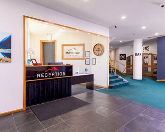 Methven Resort - Methven - Front desk