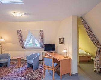 Hotel Imperial Rügen - Остзебад Бинц - Вітальня