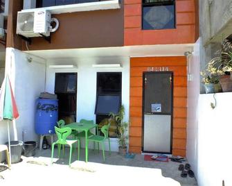 Maria Luisa Residence 201-Deca Dumlog Talisay City - Talisay - Patio