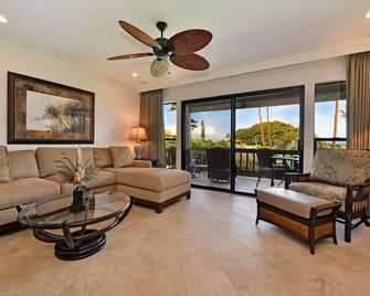 Kaanapali Plantation #52 2 Bedroom Condo by RedAwning - Lahaina - Olohuone