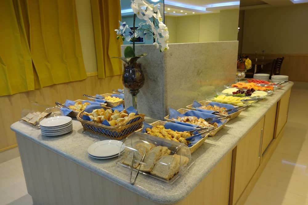Elegance Praia Hotel thumbnail 3