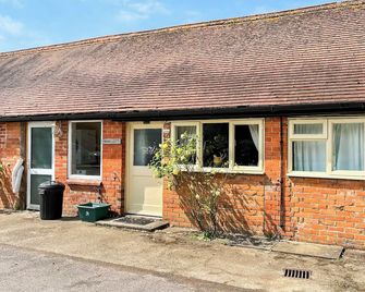 2 bedroom accommodation in East Orchard, near Shaftesbury - Fontmell Magna - Edificio