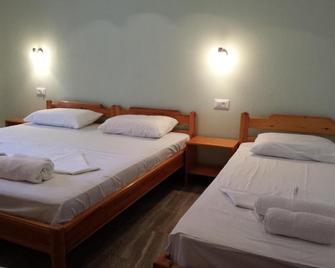 Sunrise House - Parga - Yatak Odası
