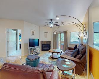 Creekside Retreat C203 - Girdwood - Sala de estar