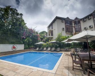 The African Tulip Hotel - Arusha - Bể bơi