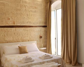 Casa Albicocca - In The Heart Of The Old Town - Bari - Bedroom
