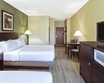 Country Inn & Suites by Radisson, Benton Harbor-St - Benton Harbor - Bedroom
