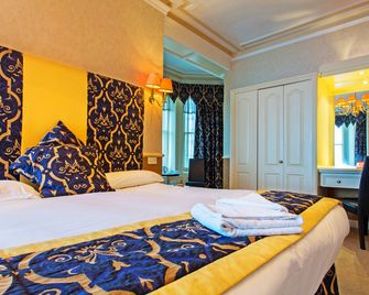 Clifton Hotel - סקארבורו - חדר שינה