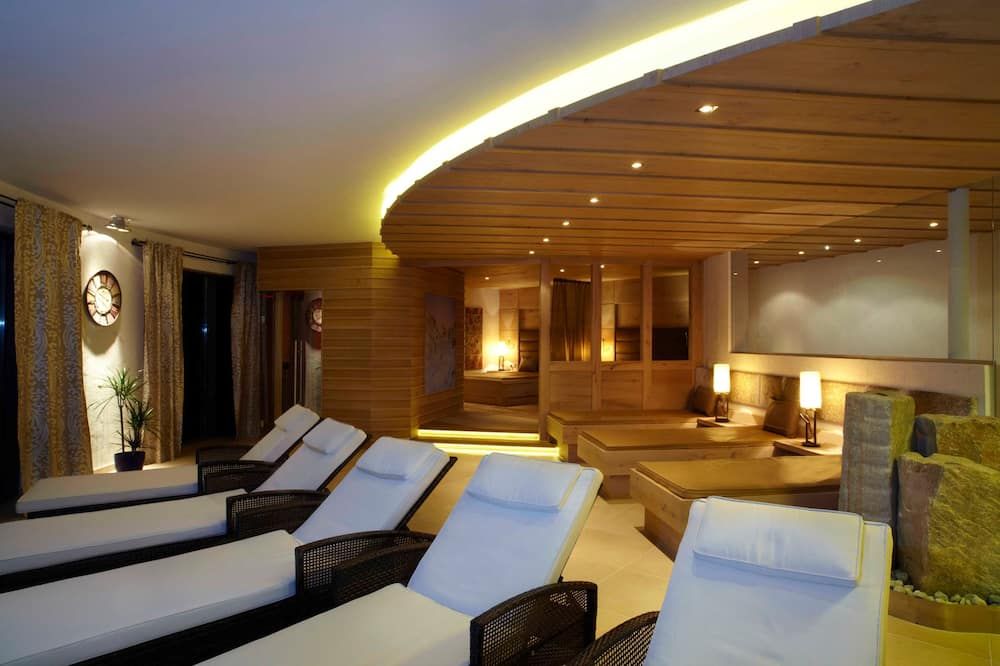 Lumbergerhof Hotel - Grän - Lounge