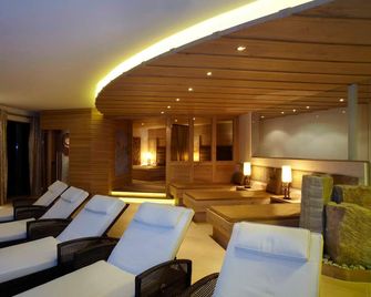 Lumbergerhof Hotel - Grän - Lounge