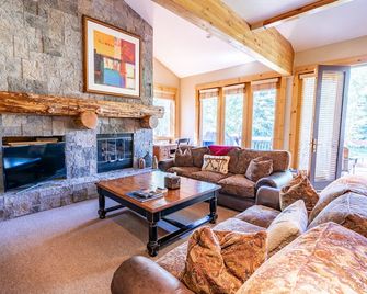 New Listing in Deer Valley at Glenfiddich - Park City - Sala de estar