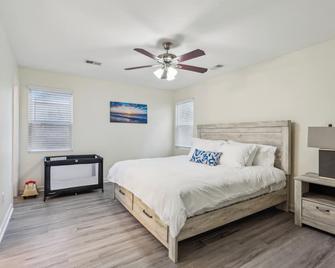 The Modern Recharging Station - Marietta - Habitación