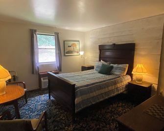 19-Americana Room - Cooksburg - Bedroom