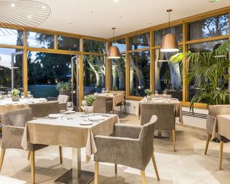 Château De Massillan - Orange - Restaurant