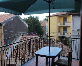 Casa Vacanze Etna - Linguaglossa - Balcó