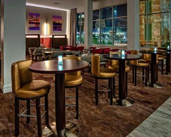 Courtyard by Marriott Kansas City Downtown/Convention Center - Kansas City - Ristorante