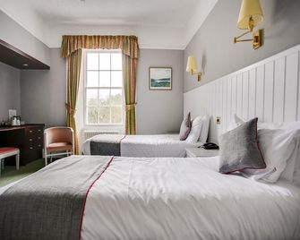 The Murray Arms Hotel - Castle Douglas - Bedroom