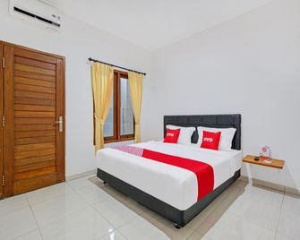 OYO 2463 Bali Balangan Hotel - South Kuta - Schlafzimmer