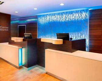 Fairfield Inn & Suites by Marriott Akron Fairlawn - Akron - Recepción